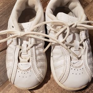 Size 8 White Nike shoes